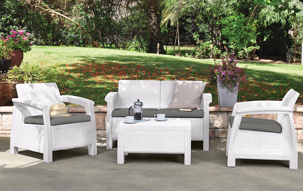 Set giardino con divano poltrone e tavolino bianco Keter Corfu Lounge